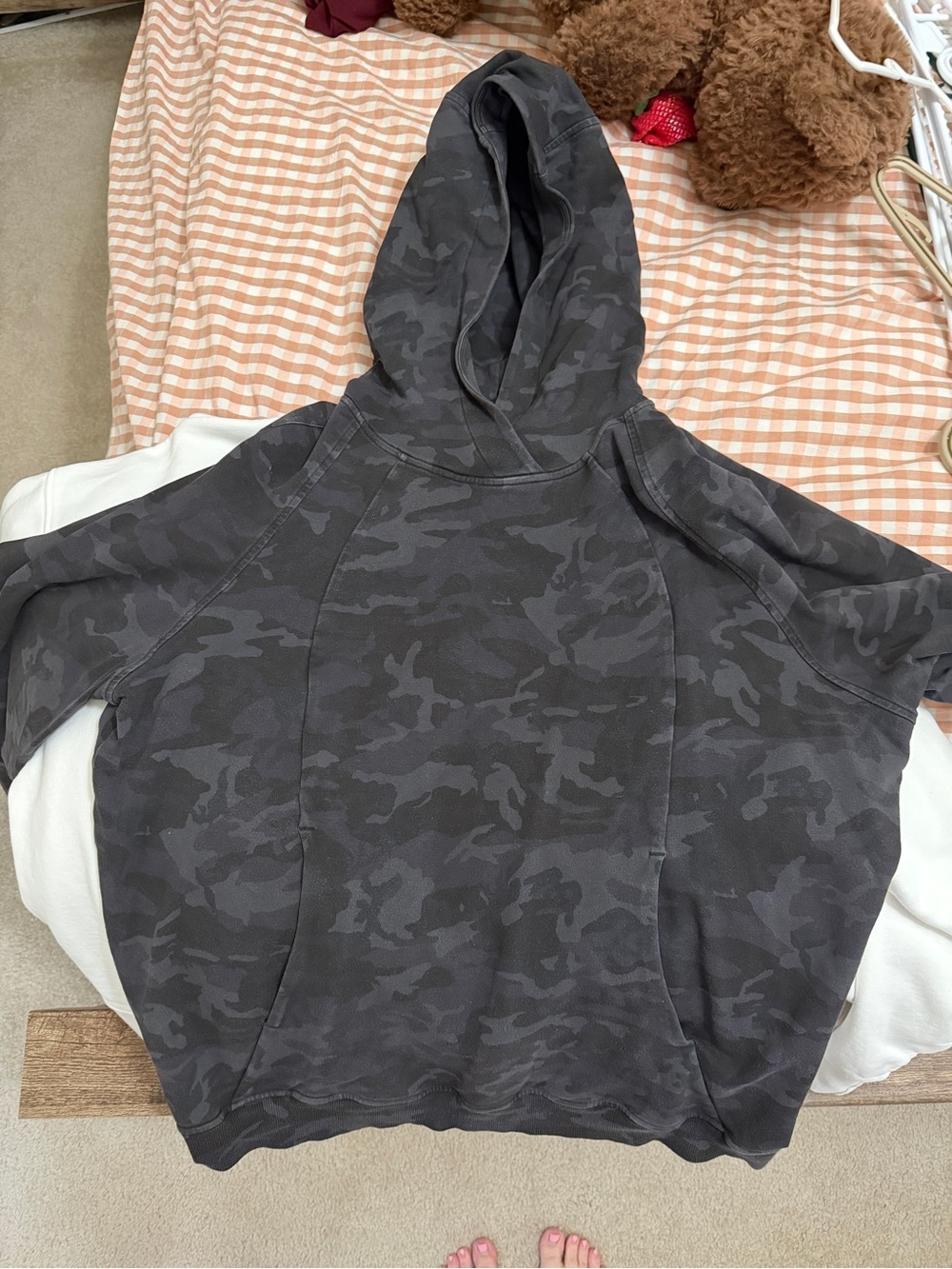 lululemon athletica Men's Dark Gray Camo Hoodie